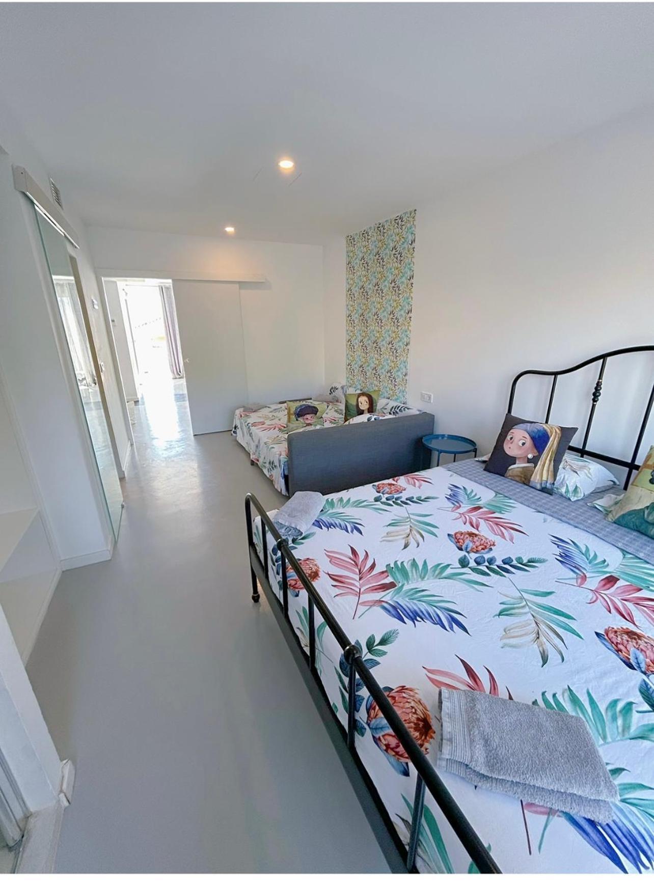 Hug Hotel2022 El Carrer del Canonge エクステリア 写真