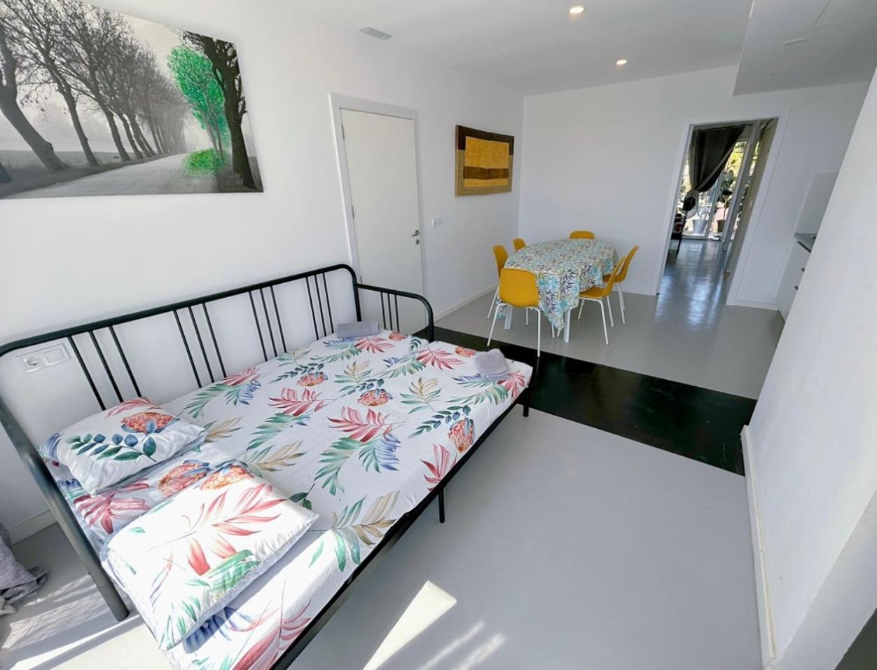 Hug Hotel2022 El Carrer del Canonge エクステリア 写真