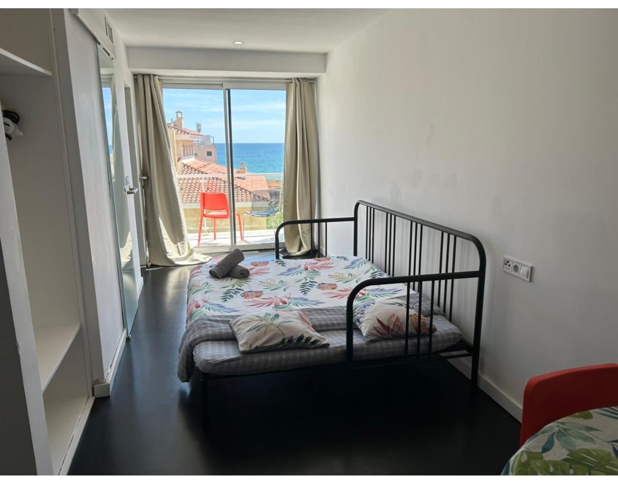 Hug Hotel2022 El Carrer del Canonge エクステリア 写真
